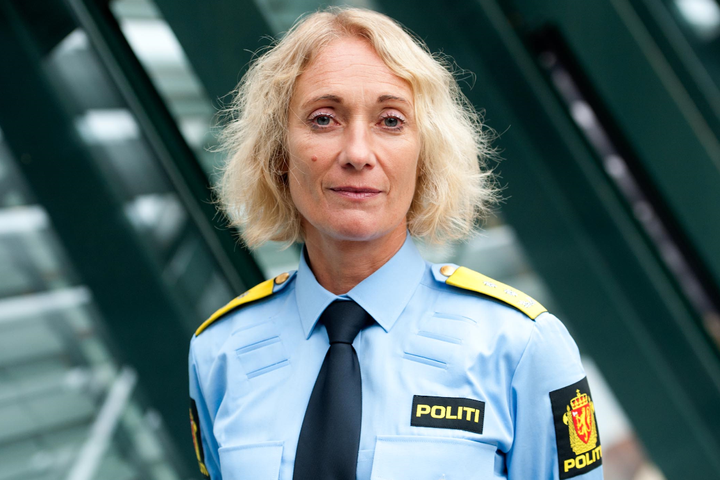 TAR TAK: Rektor Nina Skarpenes og Politihøgskolen følger opp saker om ukultur og seksuell trakassering. Foto: Politihøgskolen