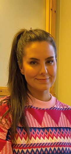 Som sykepleierstudent føler man seg ikke akkurat som en ørn øverst i næringskjeden, men heller som en liten smågnager som konstant lever i frykt for å bli spist levende, skriver Celine Roche. Foto: Bok i Nord