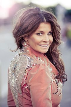 Carola kommer til «Allsang på Grensen» i sommer. Hun synger under premieresendingen.