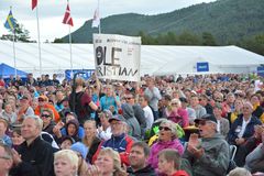 Med over 130.000 medlemmer i ryggen har Det frivillige Skyttervesen i dag inngått samarbeidsavtale med Frende Forsikring. Her fra aktivitetene på Kongelagsskytingen på Lesja 2015.