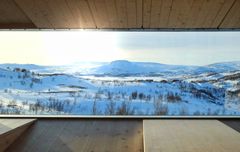 Utsikt fra UFOhytta ut over Hesjedal statsalmenning Foto: Malene Kleive