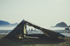 TURINSPIRASJON: Skal du på friluftsferie i sommer er det mange norske podkaster som kan gi deg tips, ideer og inspirasjon. Her fra telttur i Lofoten. Foto: Eivind Haugstad Kleiven.