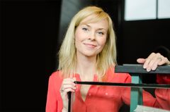 Konsernsjef i Glasgruppen AB, Stina Wollenius, kommer til Fagdagen for å presentere rapporten «Klimatpåverkan från närproducerat isolerglas i Sverige jämfört med motsvarande importerad produkt».