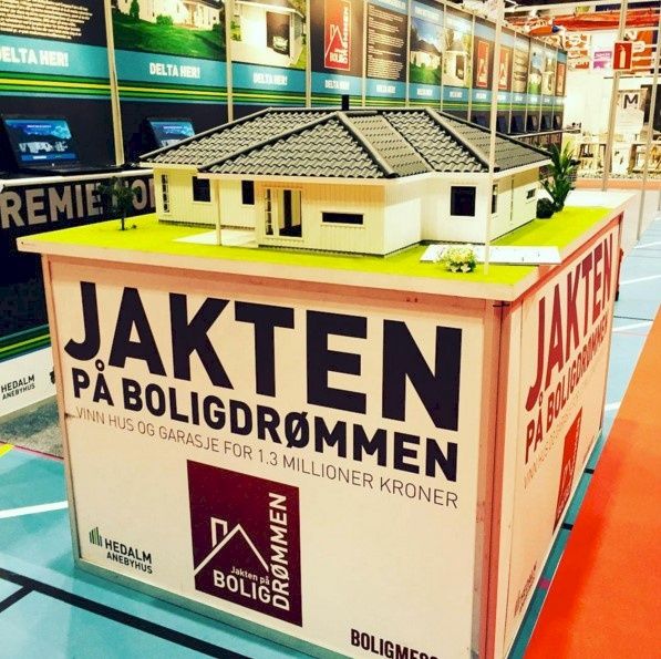 Hvem vinner "Jakten på boligdrømmen"? På alle boligmessene har det vært stor trafikk for å registrere seg på konkurransen.