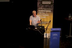 Dr. Tomas Ries fra Forsvarshøgskolan i Stockholm, beskrev hva han legger i begrepet "eksplosiv Cocktail", som han ser i dagens Europa.