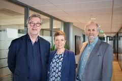 Bjørn Skrattegård, forhandlingsdirektør i Spekter, Marit Hermansen, nestleder Akademikerne helse og president Legeforeningen, Rune frøyland, leder Akademikerne helse.