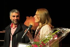 Vinnerne Carlos Ruiz Rabelo og Kristine Skarbø. Foto: Bjarne Øygard