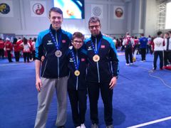 Milos Joksimovic som vant sølv sammen med Sebastian Garau og sin far  Øyvind Garau som vant i bronse i veteran klassen.
