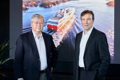 Styreleder Peter Frølich i Fjord Line (tv) sammen med Arne Roland, ny fungerende konsernsjef i Fjord Line. Foto: Sveinung Bråthen