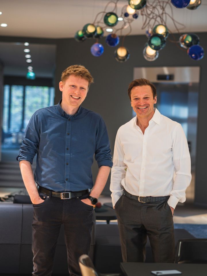 Fra ventre: Marcus Brodesen, CEO i Pixotope og Morten Angelil, styreleder i Eltek Holding.
