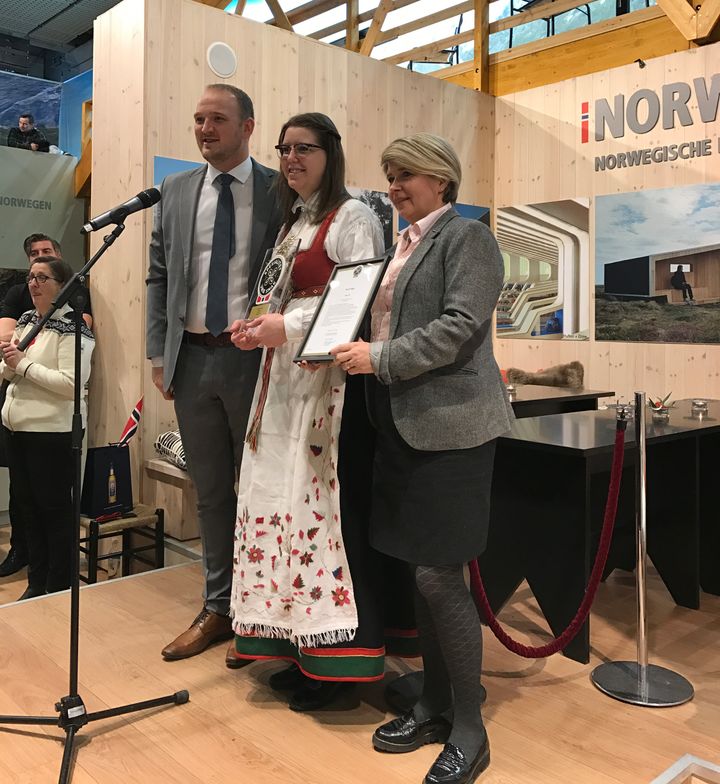 Landbruks- og Matminister Jon Georg Dale, Ingebjørg Nybø fra Nøgne Ø og Nina Sundqvist fra Matmerk.