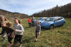Mange elbilister har sett at de kan dekke mye av lånet på en nyere elbil med det de før brukte på bensin eller diesel. (Foto: Ståle Frydenlund / elbil.no)