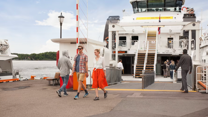 Enova avvikler støtten til infrastruktur for kommunale- og fylkeskommunale transporttjenester. Årsaken er at batterielektrifisering har etablert seg som en god løsning for null- og lavutslipp offentlige transporttjenester (Foto: Enova)