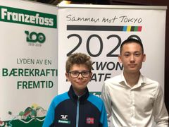 Sebastian Garau (13) og Kristian Storsul Borgen (16) mottok denne uken Franzefoss-stipendet. Foto: Norges Kampsportforbund.