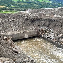 Elva Augla i Sør-Fron tilbake i løpet sitt. Foto: Morten Holen, Statens vegvesen