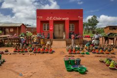 En markedsplass på vei ut av hovedstaden Lilongwe. Foto: Tine Poppe for Utviklingsfondet