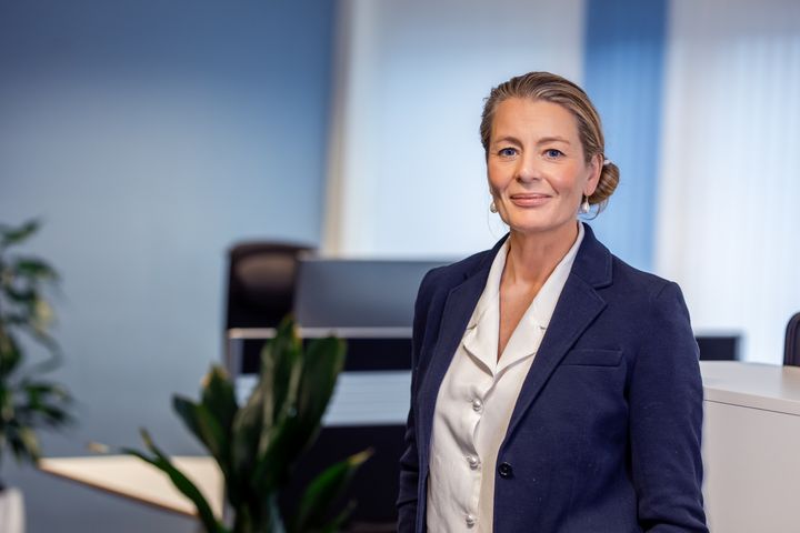 POTENSIALE: Patentstyrets direktør, Kathrine Myhre, mener Norge trenger flere bein å stå på. Foto: Patentstyret / Beate Willumsen