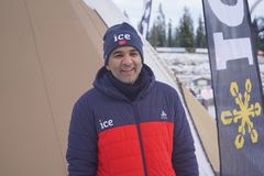 Kommersiell direktør i Ice, Shiraz Abid. Her i forbindelse med sesongåpning for de norske skiskytterne i Sjusjøen. Foto: Sebastian Storvik.