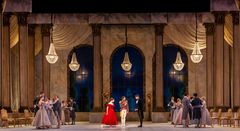Da Operaen hadde nypremiere på Onegin i 2021, ble den kun vist digitalt. Fra 30. april danser Nasjonalballetten den velomtalte produksjonen med publikum i salen. Foto: Erik Berg