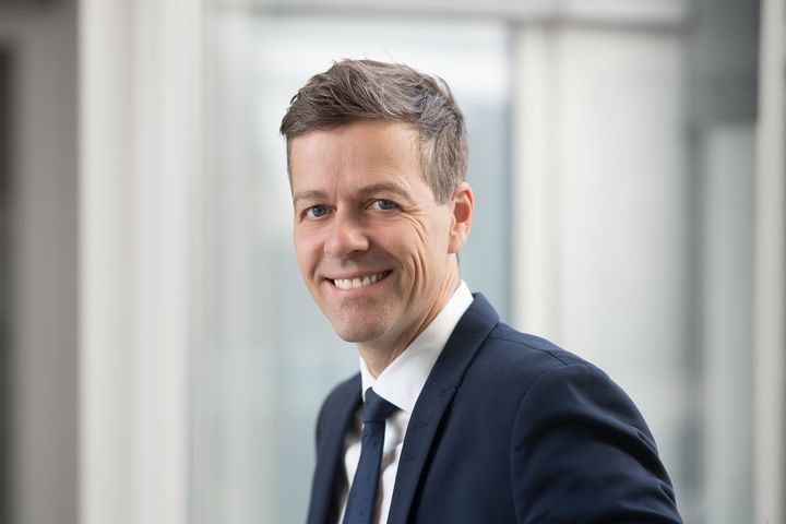 - No har både Statens vegvesen og entreprenøren jobba godt med prosjektet. Det kjem til nytte når bygginga startar, seier samferdselsminister Knut Arild Hareide. Foto: Torbjørn Tansberg