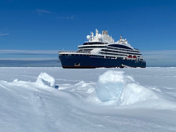 PONTANTs ekspedisjonsskip når Nordpolen med ABB-teknologi og setter nye standarder for cruise (foto PONANT-Nicolas Dubreuil).