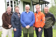 Gutta gjorde et comeback også i 2010 for å dra på tur med selveste kong Harald. F.v.: Arne Brimi, Arne Hjeltnes, H.M. Kong Harald V, Bjørn Dæhlie og Vegard Ulvang.