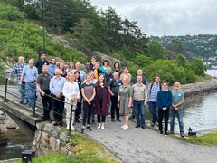 Den internasjonale prosjektgruppen for CrispResist på et møte i Norge i juni. Foto: Nofima.