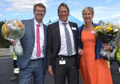 Prosjektleder i AF, Erik Frogner, prosjektdirektør i Nye Veier, Magne Ramlo og utbyggingssjef i Nye Veier, Tordis Vandeskog