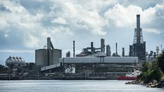 Raffineriet på Mongstad reduserte utslippene med over 460 000 tonn CO2-ekvivalenter fra 2018 til 2019. Foto: Marit Hommedal / NTB scanpix. Bildet kan brukes av andre medier i omtale av denne pressemeldingen.