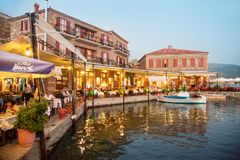 NYHET: Den greske øya Lesvos er en av sommerens nyheter. Passer for deg som ønsker en genuin, gresk ferie i rolige omgivelser. - Her blir du tatt i mot som en gjest, ikke en turist, sier Tonje Løkaas Fossum i Ving.