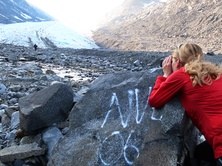 Hellstugubreen: NVE har gjort målingar av brefrontendring frå same punkt sidan 2006. På 14 år har brefronten trekt seg tilbake 185 meter. Foto: Jostein Aasen