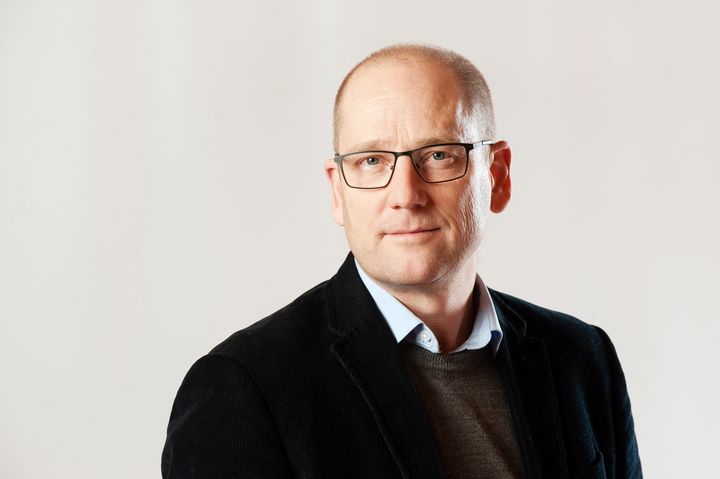 – Lønnstilbudet som lå i skissen fra mekler var altfor dårlig, og avstanden mellom oss og KS var for stor. Det mangler både helsepersonell og lærere i kommunesektoren. Vi må erkjenne at KS som arbeidsgiver ikke klarer å løse dette store samfunnsproblemet, sier forhandlingsleder Steffen Handal i Unio kommune.