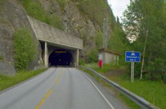 Breimsfjell II-tunnelen på E39 vert stengd i to timar grunna øving måndag. Foto: Statens vegvesen