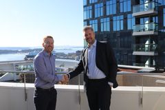 Erik Stokkeland og Thomas Talén, adkvokat og partner i Deloitte, og ansvarlig partner for Deloitte Norge Technology Fast 50.