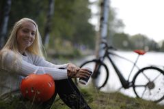 Christine Bjelland har jobbet med Sykle til jobben-kampanjen i flere år, og bruker sykkel som rekreasjon i naturen. Foto: Fredrik Lund, Bedriftsidretten
