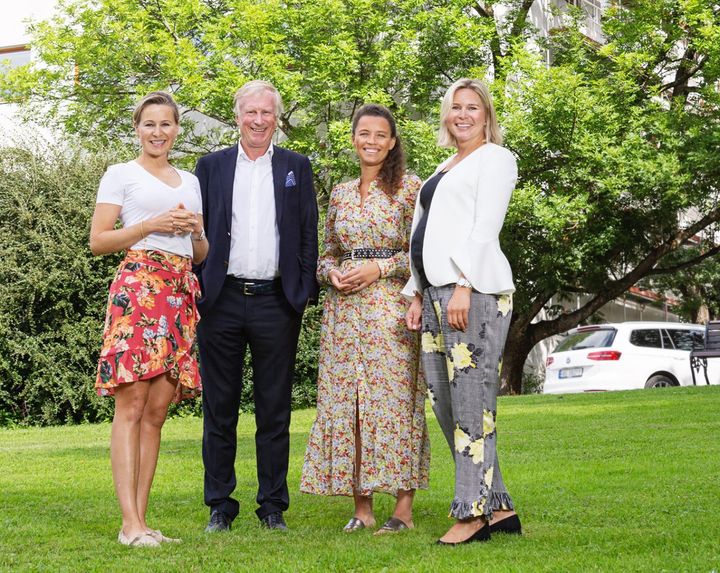 Fra venstre: Katharina Hernæs, AF Eiendom, Carl Erik Krefting, Carucel, Caroline Krefting, Carucel og Matilda Vinje, AF Eiendom. Foto: Ellen Johanne Jarli