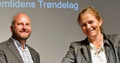 Direktør Øyvind Skogvold, Trøndelag Forskning og Utvikling og konsernsjef Alexandra Bech Gjørv, SINTEF. (Foto: Morten Stene, TFoU)