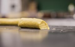 Grunndeig til "en deig - 7 slag kaker: http://www.brodogkorn.no/oppskrifter/en-deig-7-slag-kaker/
