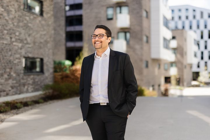 GJØR ALT VI KAN: – Vi har byggestartet prosjekter på lavere salgsgrader enn vanlig og vi har startet bygging helt uten forhåndssalg, sier konsernsjef Daniel Kjørberg Siraj i OBOS.