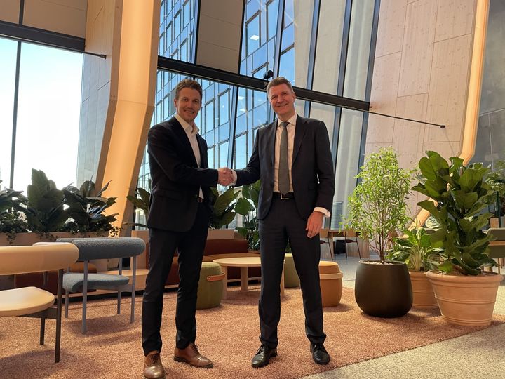 Tore Weldingh fra OBOS-banken (t.v) og Thomas Cordth i Netcompany Banking Services.