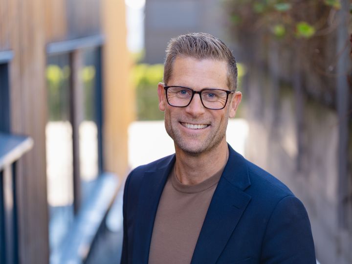 Amedia gjør seg klar til å løfte dekningen av norsk fotball og ansetter Mads A. Andersen (43) som ny direktør for Direktesport.