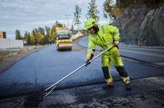 Asfaltering i Marikollen