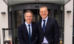 Pål Ekberg, konserndirektør og landsdelsdirektør og Jan Erik Kjerpeseth, konsernsjef i Sparebanken Norge.