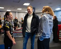 Marie Forsøget Knutsen, kaptein Start Kvinner, Jan Erik Kjerpseth, konsernsjef i Sparebanken Norge og Vibeke Johannesen, daglig leder i Start