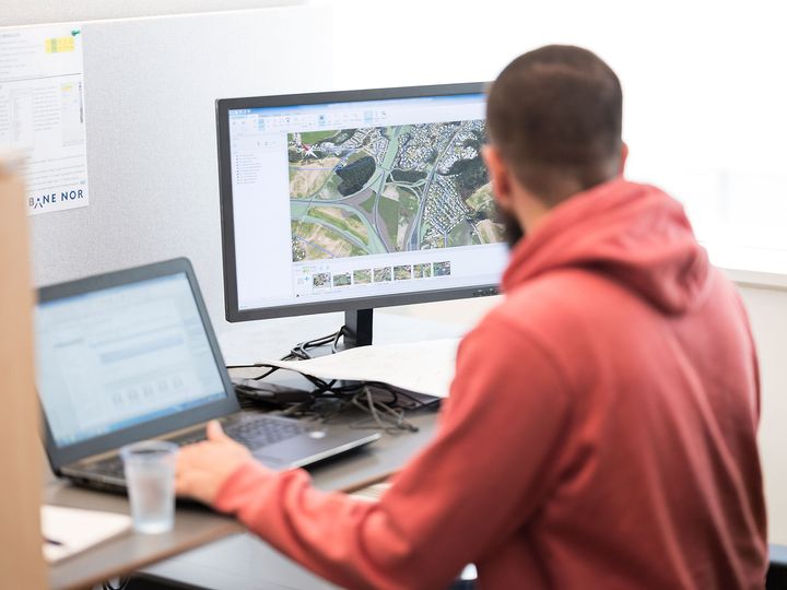 BREEAM Infrastructure er en internasjonal sertifiseringsordning for arbeid med bærekraft som er utviklet for anleggsprosjekter, eksempelvis bygging av vei og bane