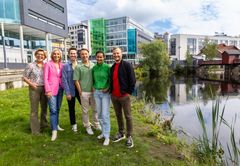 Wenche Andersen, Vår Staude, Christer Rødseth, Peter Bubresko, Desta Marie Beeder og Espen Fiveland gleder seg til nytt studio på Lilleaker i Oslo fra neste høst. Foto: Jan-Petter Dahl / TV 2