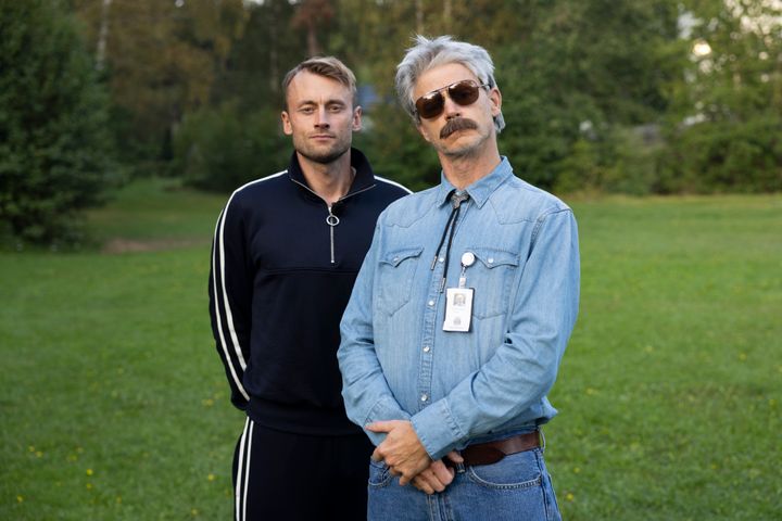 Vinnerschkaller: Petter Northug og Harald Eia i karakter som "Oslolosen".