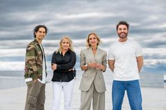 Ny dommerkvartett: Cengiz Al, Merete Mørk Lingjærde, Nadya Khamitskaya og Jan Thomas er klare for å bedømme høstens «Skal vi danse»-deltakere. Foto: Jan-Petter Dahl/TV 2.