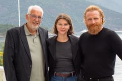 Jørgen Jæger, Eili Harboe og Kristofer Hivju. Foto: Nordisk Film Productions/TV 2.