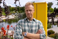 Programleder Mads Hansen. Foto: Matti Bernitz/TV 2.